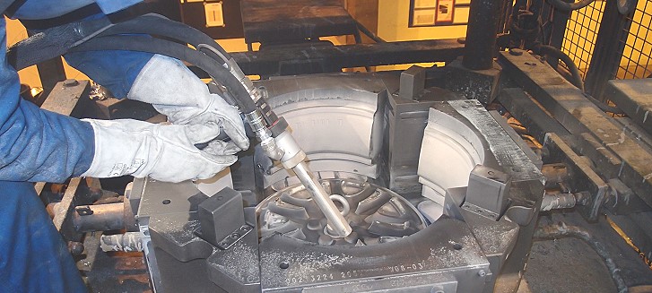 Foto Industriereinigung, Maschine mit Trockeneisstrahlen reinigen