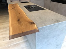 Holztheke-705x529